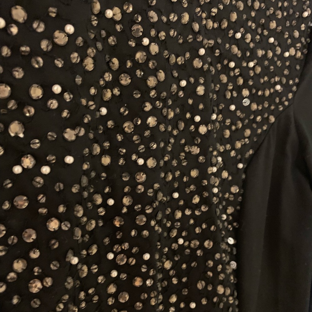 Black short dress with pearls and beads - Picture 3 of 3